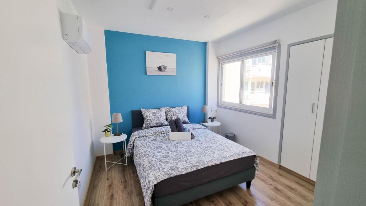 Modern Retreat: 2Br Stylish Apt With Comfy Rooms! Smart Tv With 200Mbps Internet Lárnaka Kültér fotó