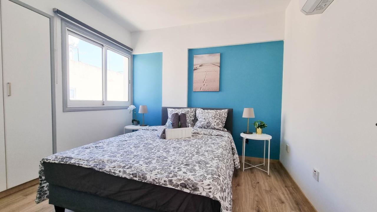 Modern Retreat: 2Br Stylish Apt With Comfy Rooms! Smart Tv With 200Mbps Internet Lárnaka Kültér fotó
